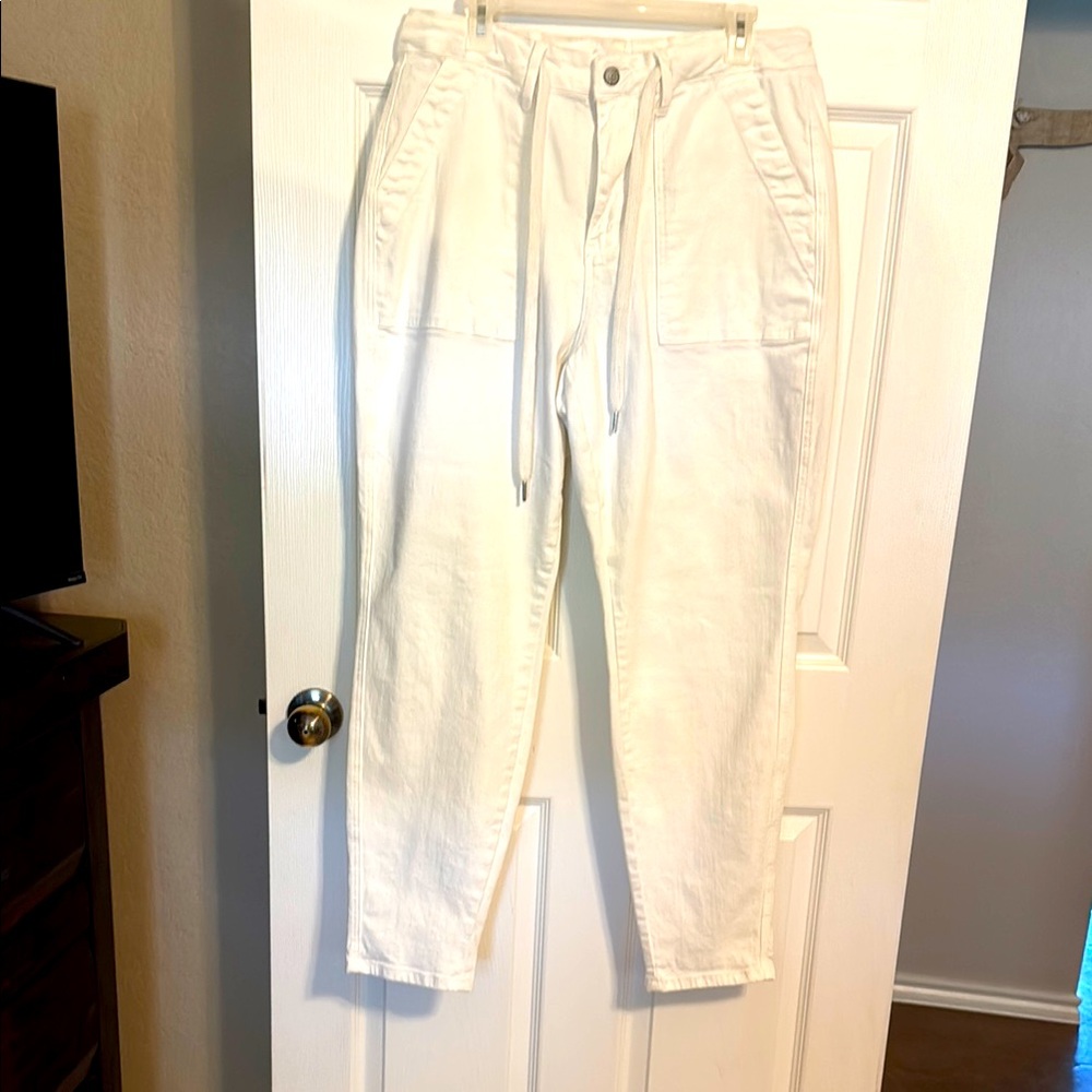 Judy Blue White airplane jeans. Worn once!